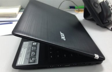 Máy tính xách tay Acer Z1402 thiết kế mỏng, hiện đại